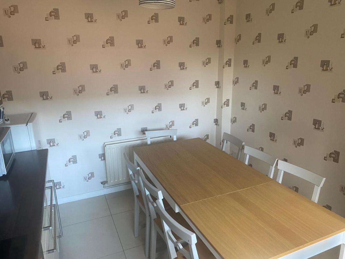 Claire's Airbnb 2 Holiday home Belfast
