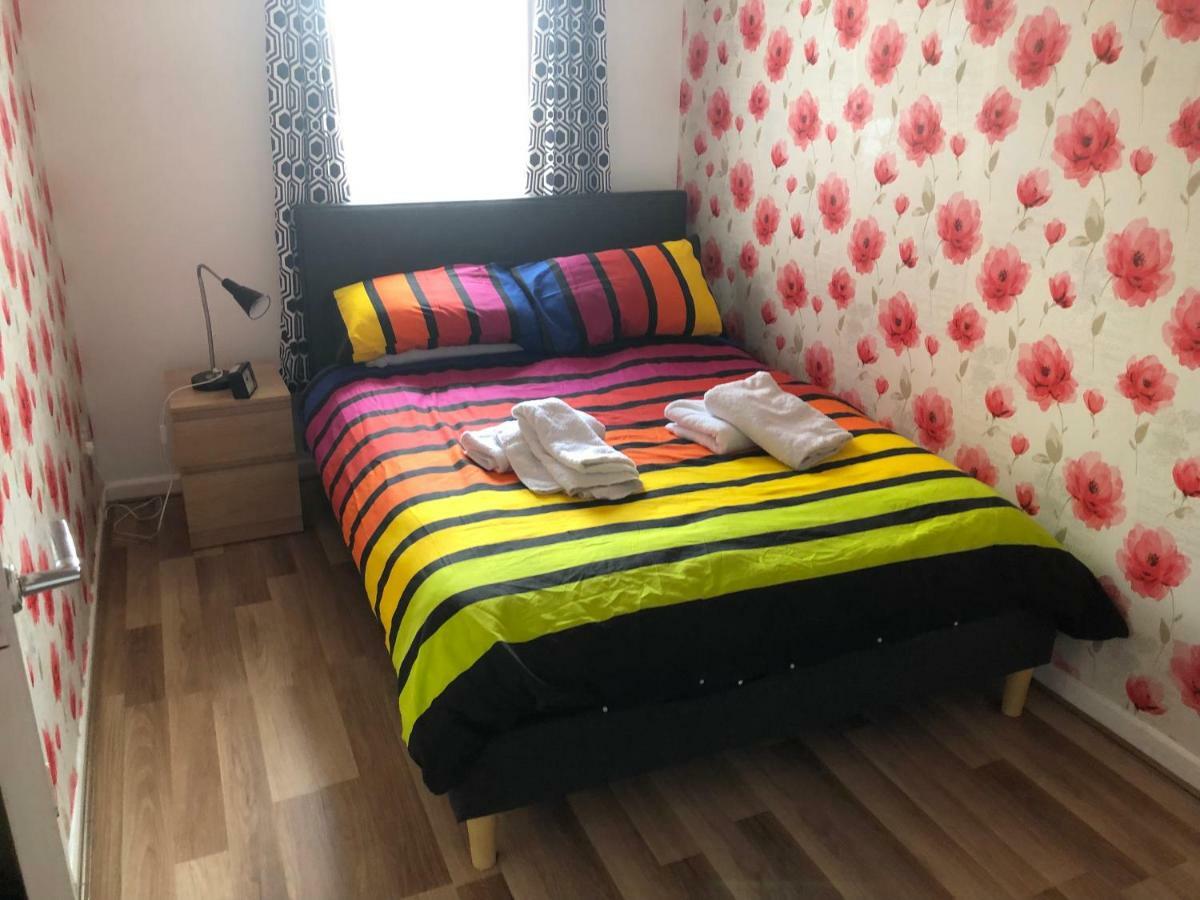Holiday home Claire's Airbnb 2 *